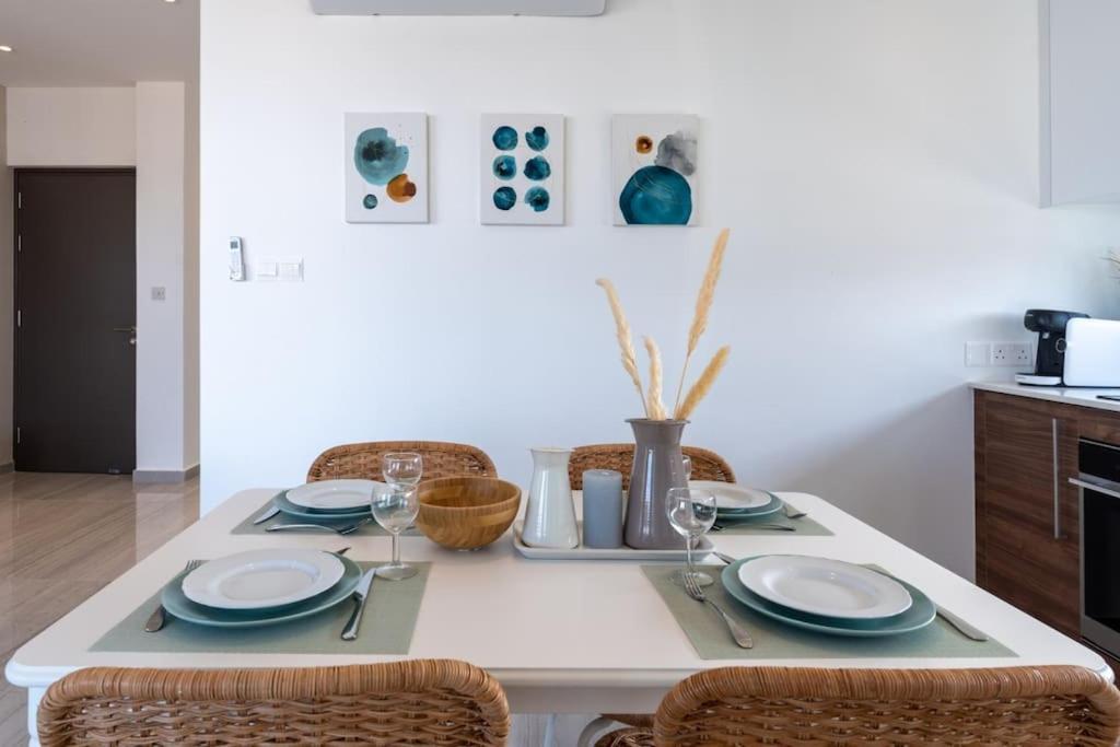 Thalassa 2-Bedroom Apartment In Larnaca Exterior photo
